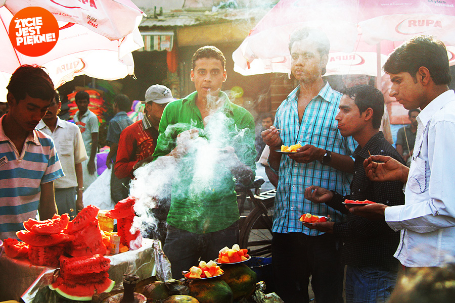 Indie - Na ulicach można kupić naprawdę dobre jedzenie w świetnej cenie