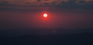 Wschód słońca na górze Radziejowa